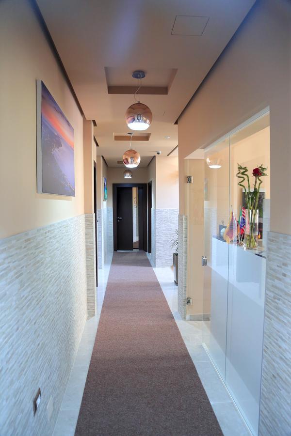 Nomelia Residence B&B Vlorë Exteriör bild