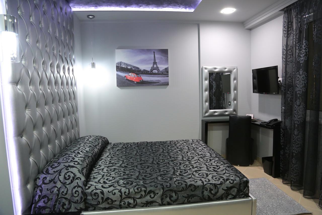 Nomelia Residence B&B Vlorë Exteriör bild