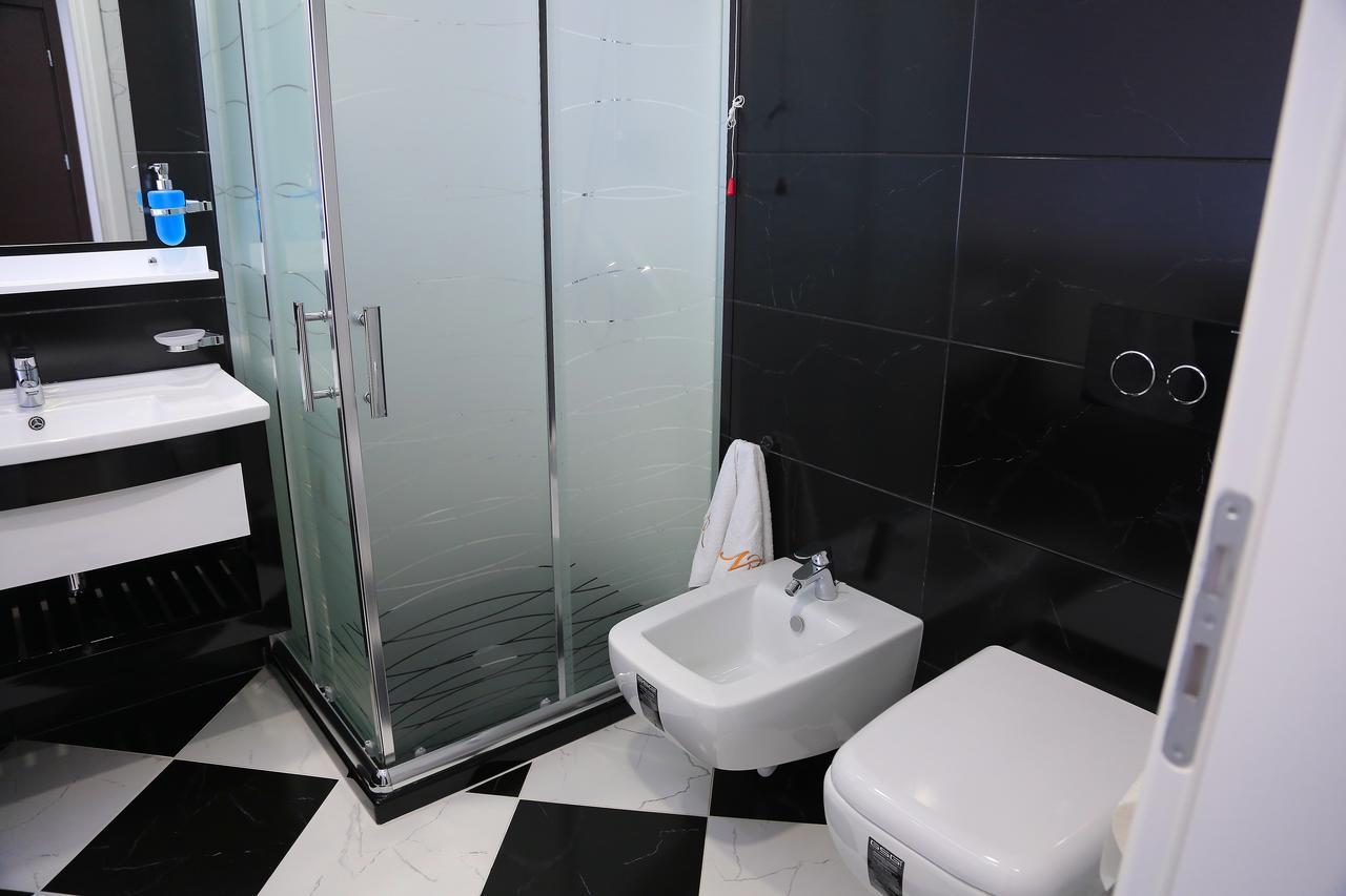 Nomelia Residence B&B Vlorë Exteriör bild