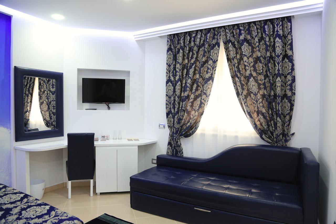 Nomelia Residence B&B Vlorë Exteriör bild