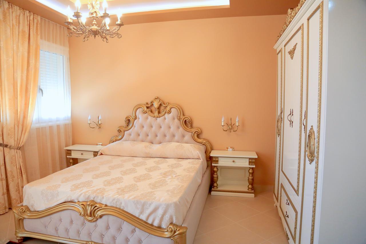 Nomelia Residence B&B Vlorë Exteriör bild
